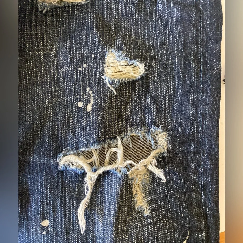 Akoo Straight Leg Relaxed Paint Splatter Distressed Jeans Size 44